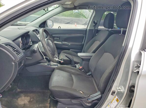 JA4AP3AU0JU002919 2018 MITSUBISHI OUTLANDER Silver Вид панелі приладів