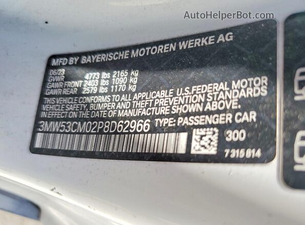 3MW53CM02P8D62966 2023 BMW M2 White VIN կոդի պիտակի տեսք