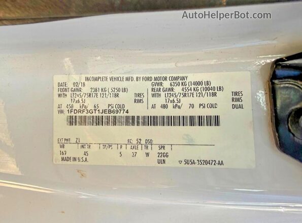 1FDRF3GT1JEB69774 2018 FORD F350 Белый Вид задней части салона