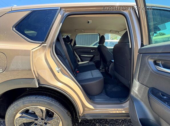 5N1BT3BA8SC776011 2025 NISSAN ROGUE Brown Front interior view