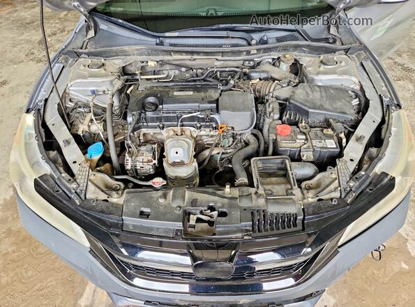 1HGCR2F36HA197747 2017 HONDA ACCORD Silver Vista del compartimento del motor