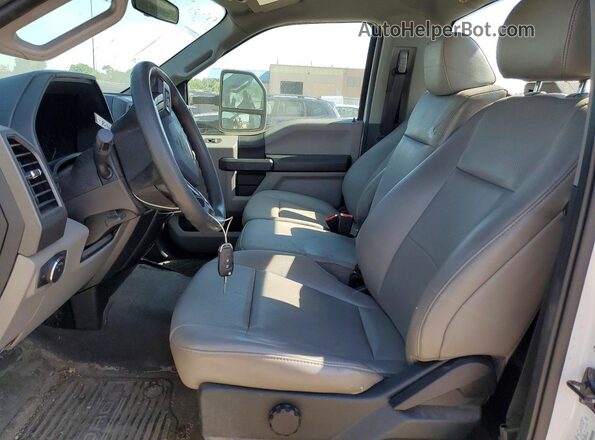 1FTBF2A60MEC72692 2021 FORD F250 White Vista del salpicadero
