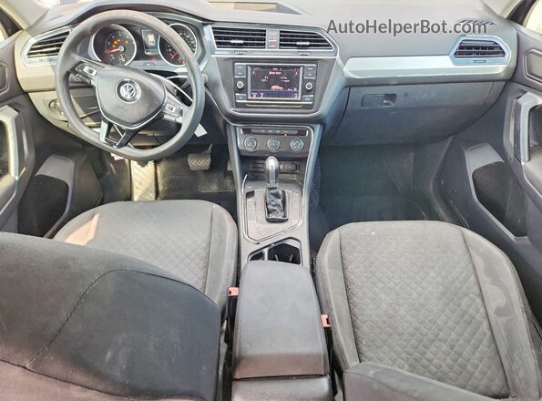 3VV1B7AX1JM013861 2018 VOLKSWAGEN TIGUAN Black 