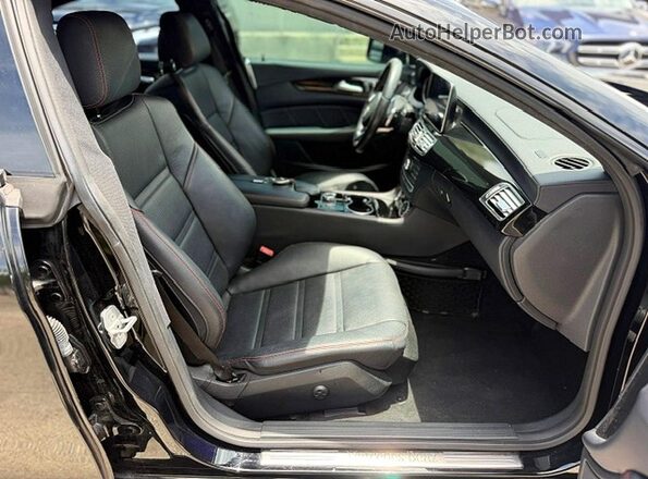 WDDLJ7DB1GA169632 2016 MERCEDES-BENZ CLS-CLASS Черный Вид панели приборов