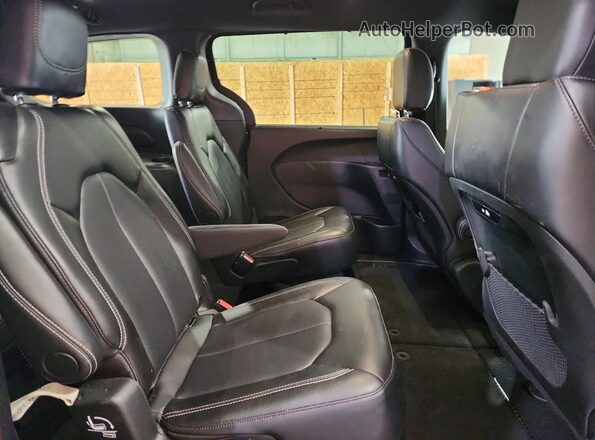 2C4RC1BG3TR186089 2026 CHRYSLER PACIFICA Черный Вид задней части салона