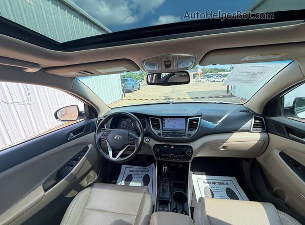 KM8J33A21JU753278 2018 HYUNDAI TUCSON White უკანა სავარძლების ხედი