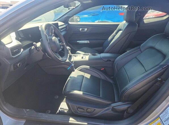 1FA6P8TH3T5113251 2026 FORD MUSTANG Серебряный Вид панели приборов