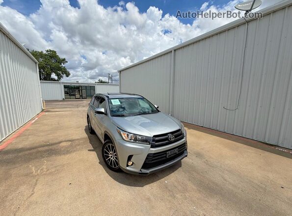 5TDJZRFH0HS508358 2017 TOYOTA HIGHLANDER Silver 