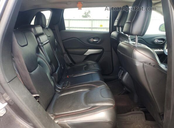 1C4PJMBX9JD610454 2018 JEEP CHEROKEE Gray Widok komory silnika