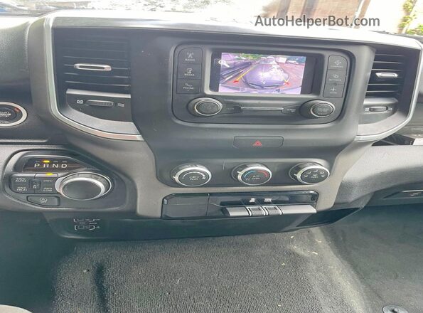 1C6RRFBG8MN728109 2021 RAM 1500 White VIN կոդի պիտակի տեսք