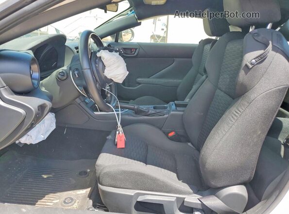 JF1ZNBC14P8751824 2023 TOYOTA GR86 White Widok deski rozdzielczej