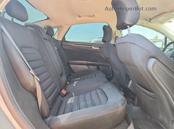 3FA6P0HD8GR391282 2016 FORD FUSION Silver უკანა სალონის ხედი