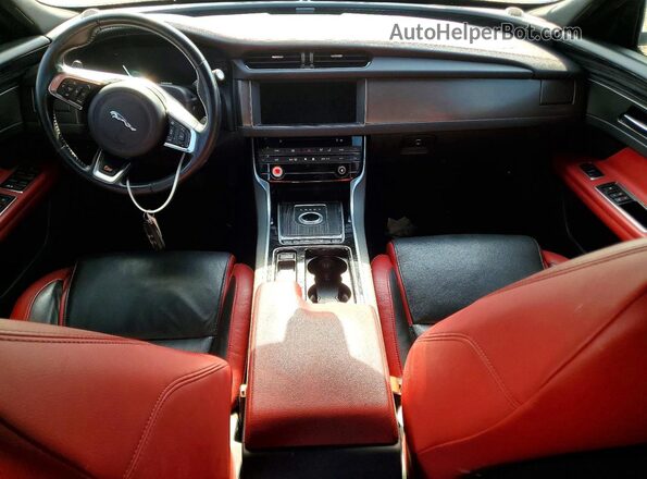 SAJBM4BV8HCY38219 2017 JAGUAR XF White Widok zestawu wskaźników
