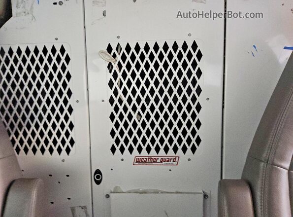 1GCWGAFG2K1367012 2019 CHEVROLET EXPRESS White Սալոնի հետևի տեսք