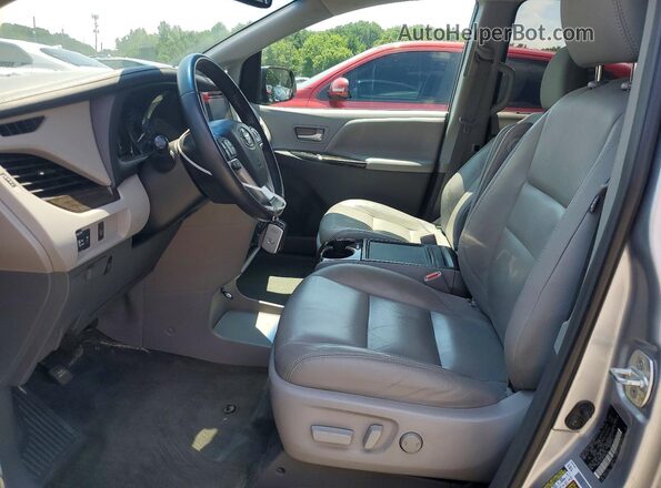 5TDDZ3DCXHS181159 2017 TOYOTA SIENNA Gray წინა პანელის ხედი