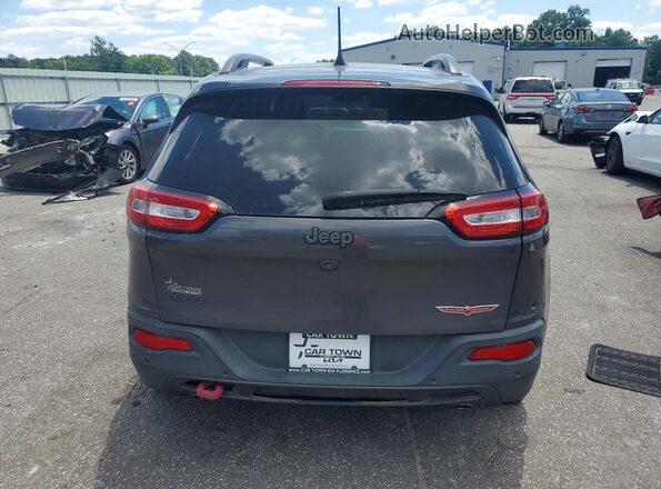 1C4PJMBX9JD610454 2018 JEEP CHEROKEE Gray Widok wnętrza z przodu