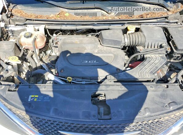 2C4RC1DG4HR634389 2017 CHRYSLER PACIFICA White 