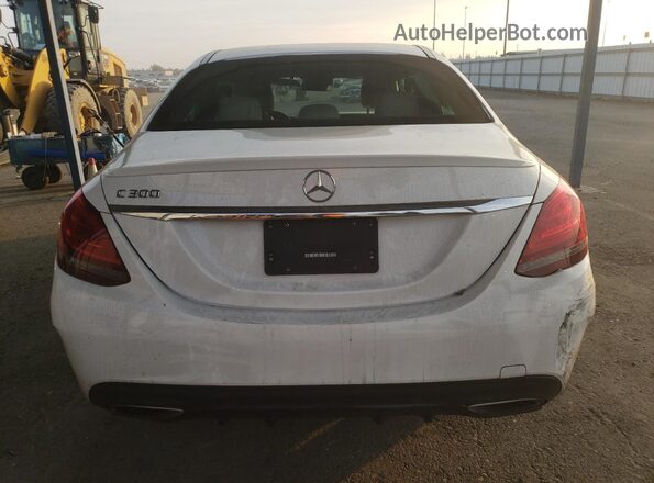 55SWF8DB0KU300790 2019 MERCEDES-BENZ C White Հետևի տեսք