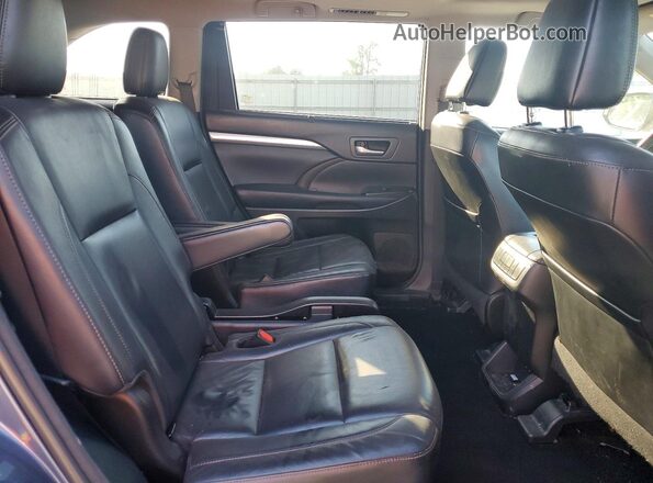 5TDKZRFH7JS280711 2018 TOYOTA HIGHLANDER Blue Vista del compartimento del motor