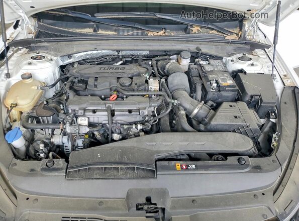 5XXG64J22PG205915 2023 KIA K5 White Вид підкапотного простору