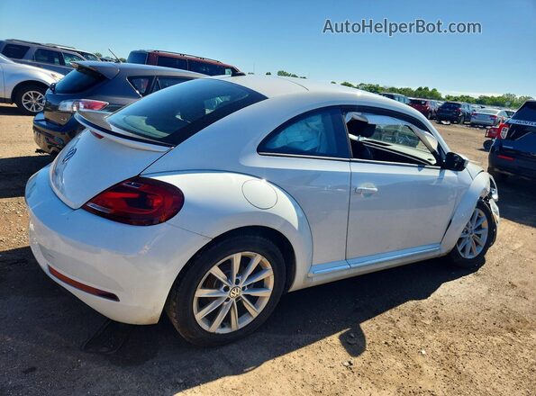3VWFD7AT0JM709944 2018 VOLKSWAGEN BEETLE White 