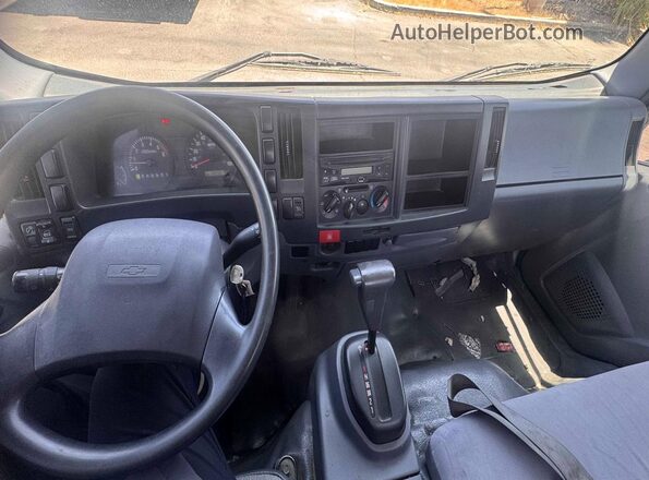 54DCDW1B6GS813163 2016 CHEVROLET 4500 White Vista de los asientos traseros