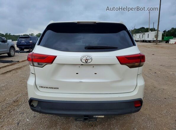5TDZZRFH6HS231640 2017 TOYOTA HIGHLANDER Белый Вид салона спереди