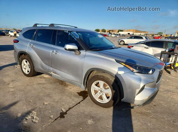5TDCZRAH1NS550632 2022 TOYOTA HIGHLANDER Silver Вид спереду