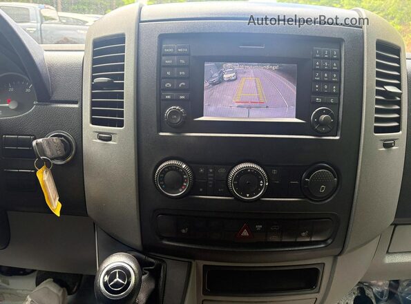 WD3PE7CD6HP563297 2017 MERCEDES-BENZ SPRINTER White Widok zestawu wskaźników