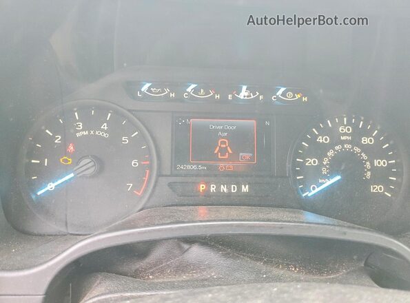 1FTMF1C53KKD00412 2019 FORD F150 White 