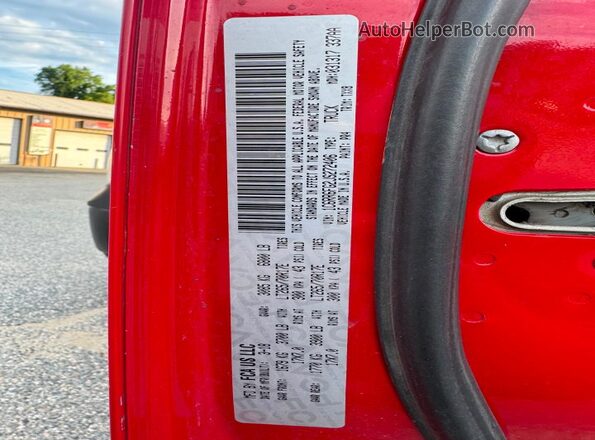 1C6RR6FG2JS272406 2018 RAM 1500 Red უკანა სალონის ხედი