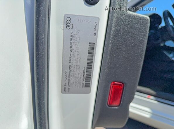 WAUL2AF23KN042249 2019 AUDI A6 White Rear interior view