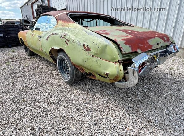 336871R159066 1971 OLDSMOBILE CUTLASS Зеленый Передняя правая четверть