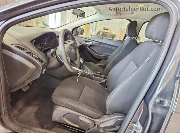 1FADP3K29HL262757 2017 FORD FOCUS Gray Widok deski rozdzielczej