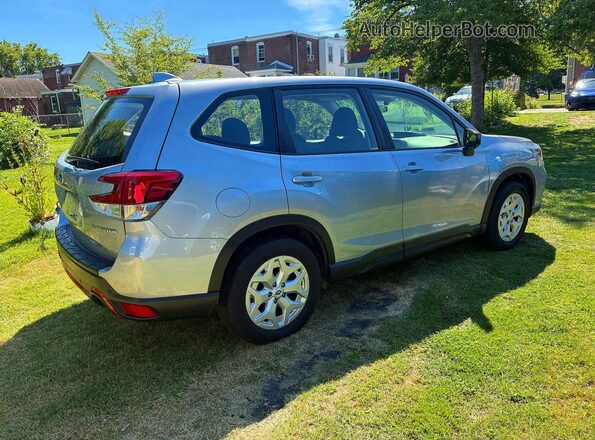 JF2SKADC8MH444068 2021 SUBARU FORESTER Gray 