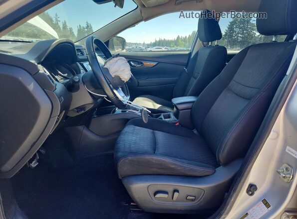 JN8AT2MV9LW139076 2020 NISSAN ROGUE Серебряный 