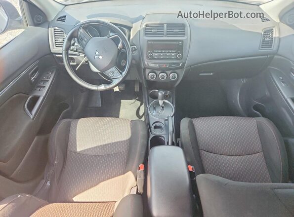 JA4AP3AU1HZ004501 2017 MITSUBISHI OUTLANDER Gray Սարքավորումների վահանակի տեսք