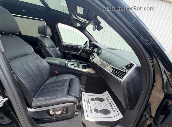 5UXCX6C08N9J82409 2022 BMW X7 Black 