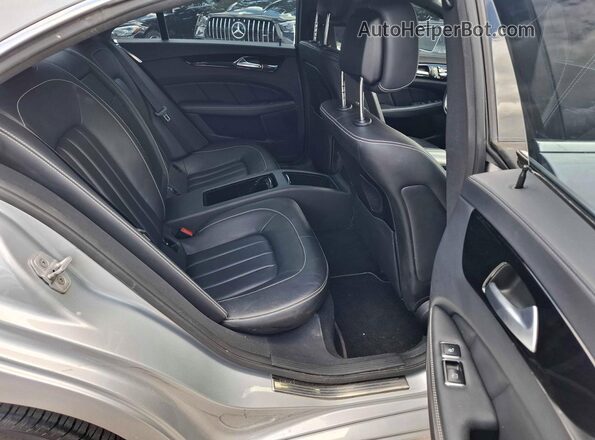 WDDLJ6HB2GA166954 2016 MERCEDES-BENZ CLS-CLASS Silver Front interior view