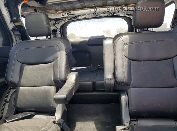 1FMSK7FH3PGB46981 2023 FORD EXPLORER White უკანა სალონის ხედი
