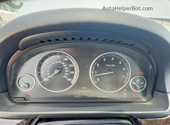 WBA5A7C51GG150975 2016 BMW 5 SERIES Silver Widok tylnych siedzeń