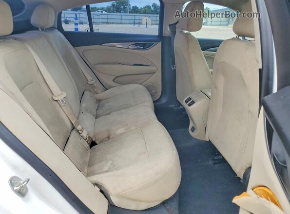 W04GL6SX9K1038806 2019 BUICK REGAL White უკანა სალონის ხედი