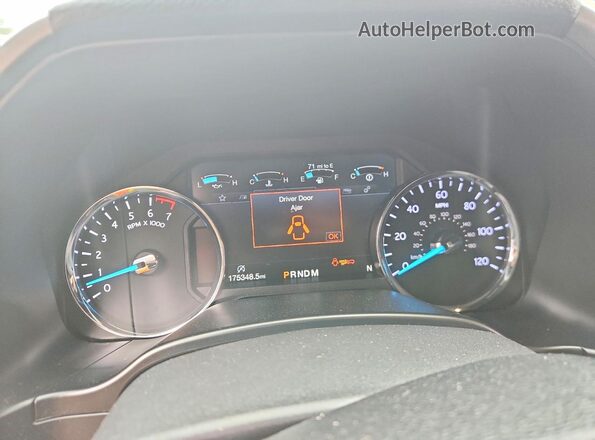 1FMJU1JT2JEA71689 2018 FORD EXPEDITION Silver 