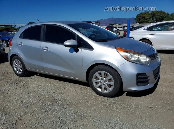KNADM5A32G6621580 2016 KIA RIO Silver Widok z przodu