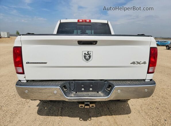 1C6RR7LM7GS333807 2016 RAM 1500 Белый Вид салона спереди