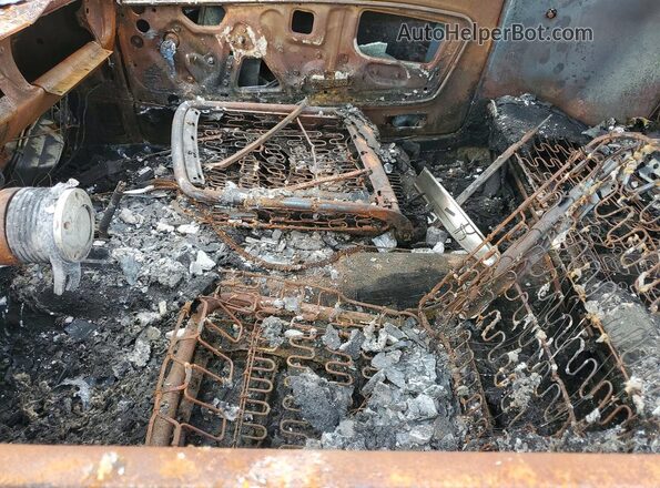 6F07C289944 1966 FORD MUSTANG Burn Widok wnętrza z przodu