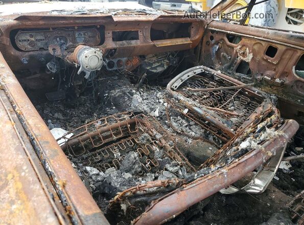 6F07C289944 1966 FORD MUSTANG Burn Widok deski rozdzielczej