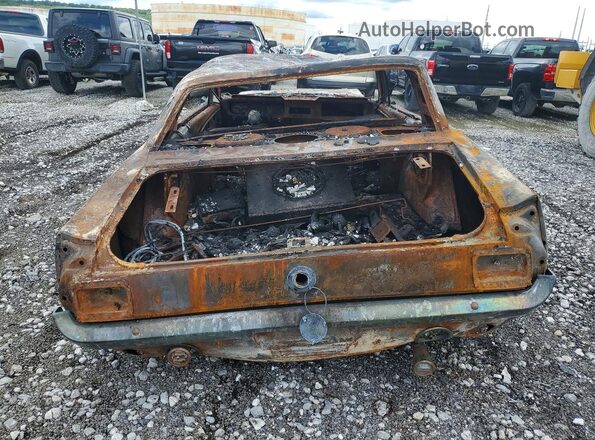 6F07C289944 1966 FORD MUSTANG Burn Widok z tyłu