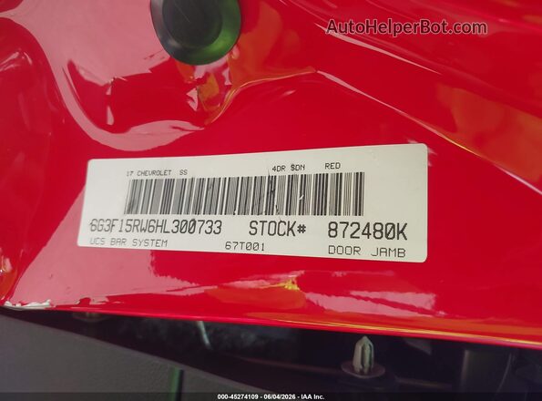 6G3F15RW6HL300733 2017 CHEVROLET SS Red ძრავის განყოფილების ხედი