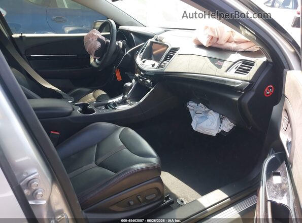 6G3F15RWXGL229535 2016 CHEVROLET SS Серый Вид салона спереди